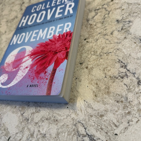 Colleen Hoover Book - November 9 - a novel - Picture 2 of 4